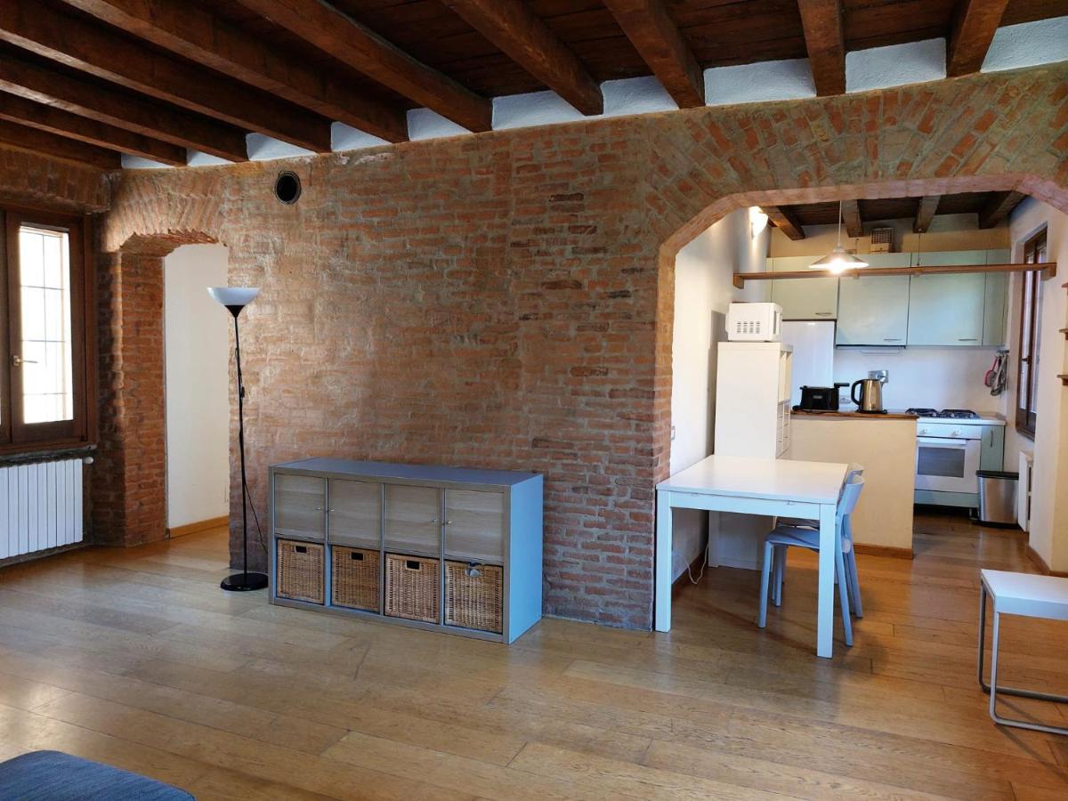 Апартаменти Naviglio House Мілан Екстер'єр фото